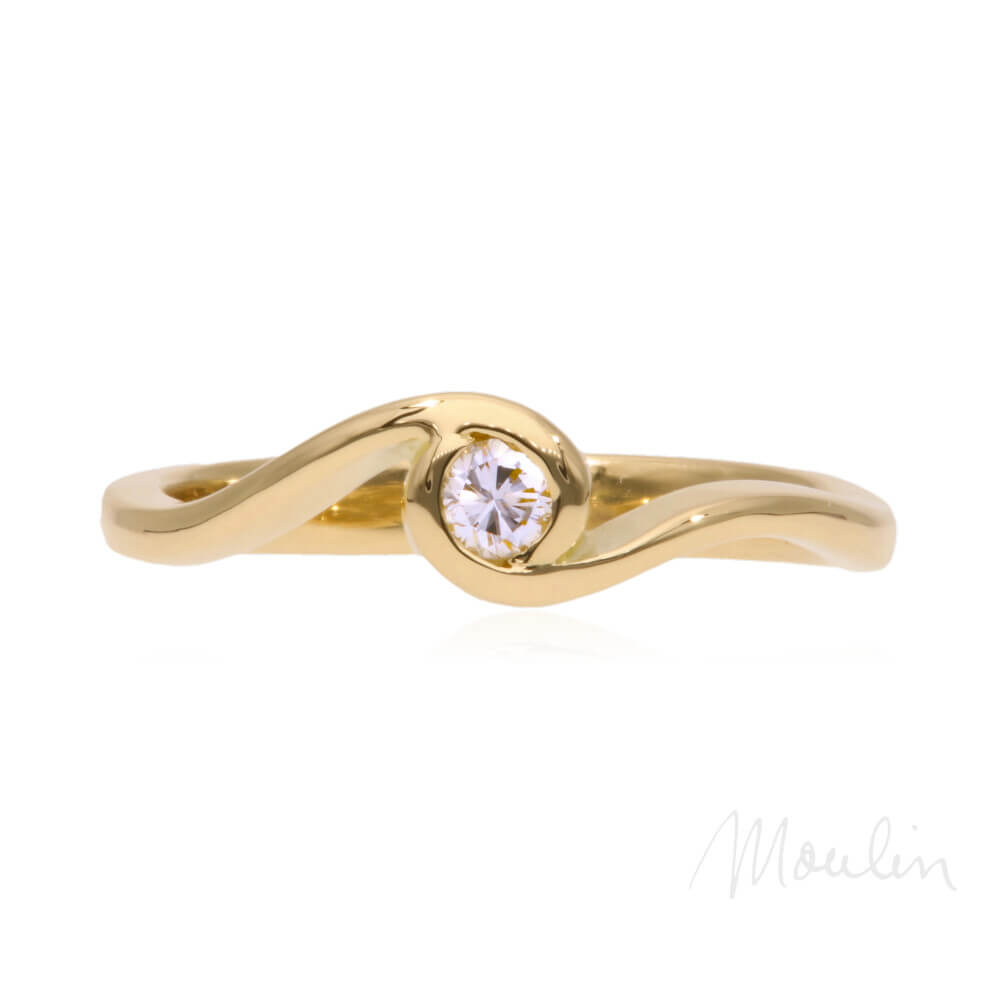 Moulin_173402-brillantring-verlobungsring-gold-02-spiegelung-sign@mshagentur