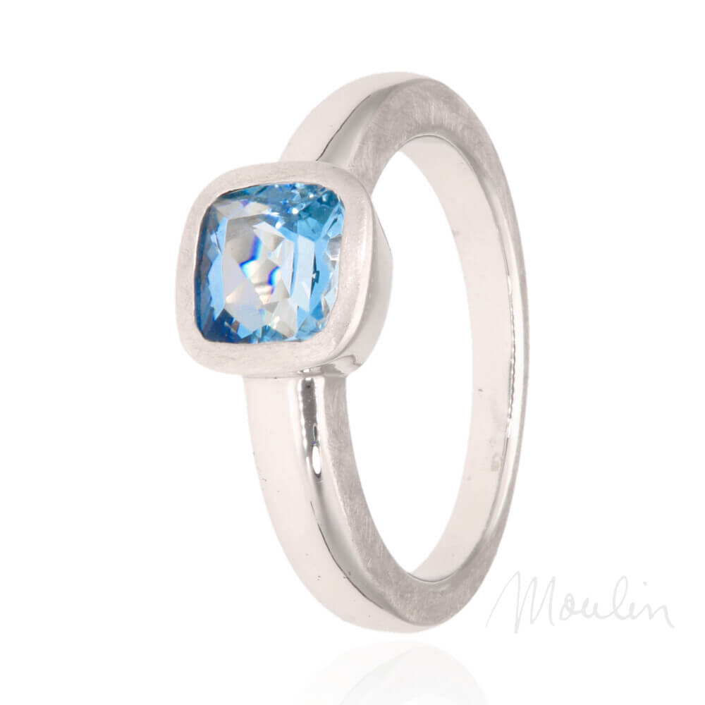 Moulin_1734W13-weissgold-ring-hellblauer-aquamarin-rechteckig-01-spiegelung-sign@mshagentur