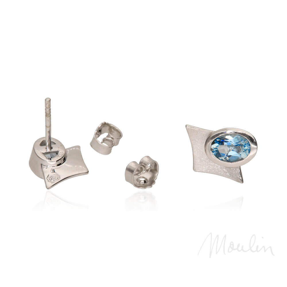 Moulin_1334W18-ohrstecker-aquamarin-weissgold-02-spiegelung-sign@mshagentur